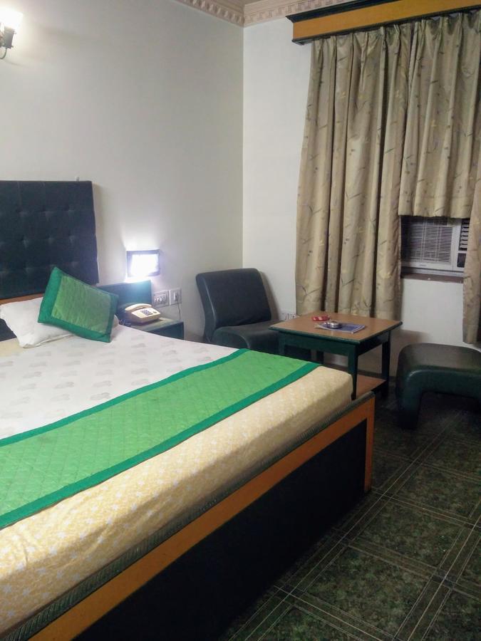 Hotel Savoy - Since 1951 Jaipur Eksteriør billede